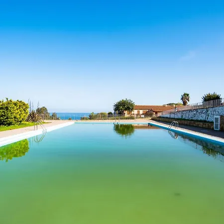 Modern Holiday In With Swimming Pool Apartamento